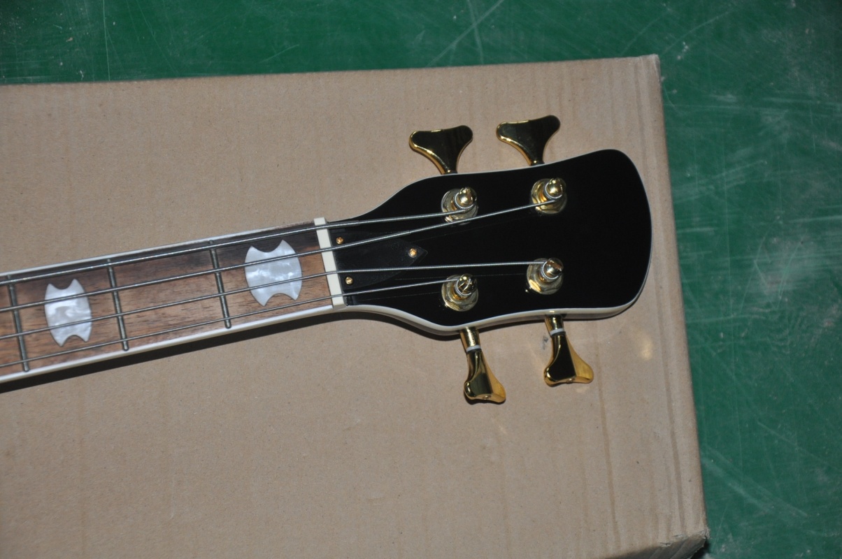 โรงงานเครื่องดนตรีรับผลิตเบสกี - Bass Guitar Fretless บทวิจารณ์และราคา