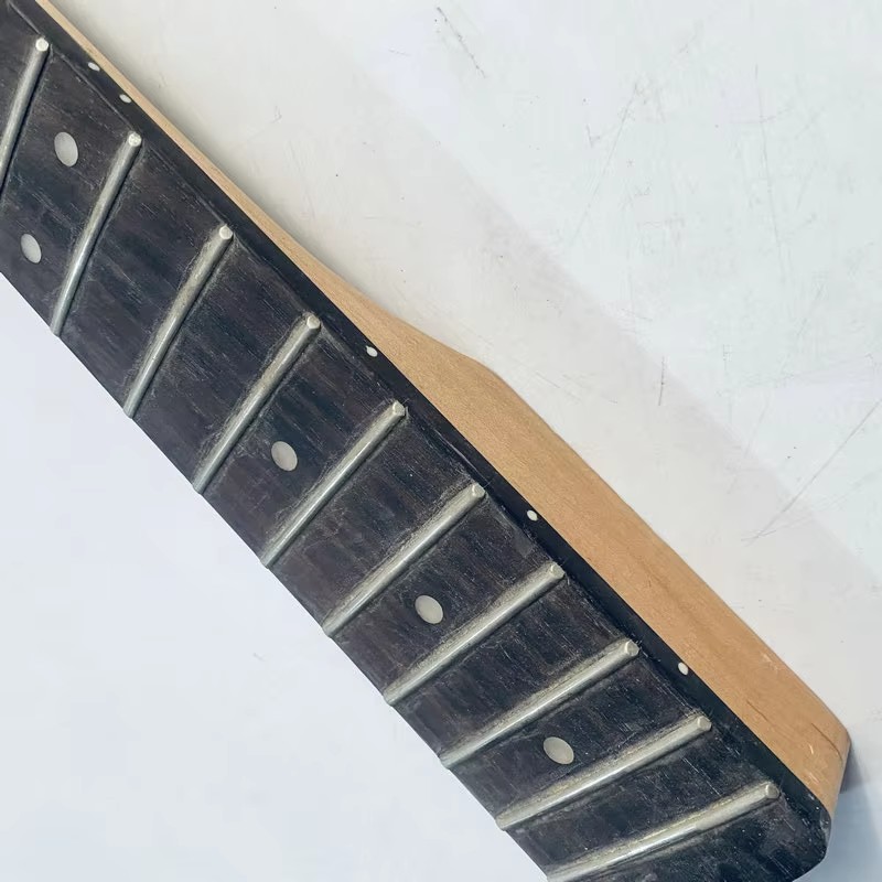 LN860 คอกีตาร์เบสไฟฟ้า HB ของแ - Bass Guitar Fretless บทวิจารณ์และราคา
